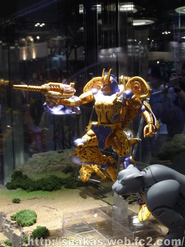 Wonderfest Summer 2016   Masterpiece Cheetor Color Photos Roundup Featuring Optimus Primal 06 (6 of 17)